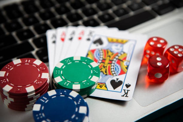 Lucky Twins dice game interface showing payout structure on bustogel alternatif platform